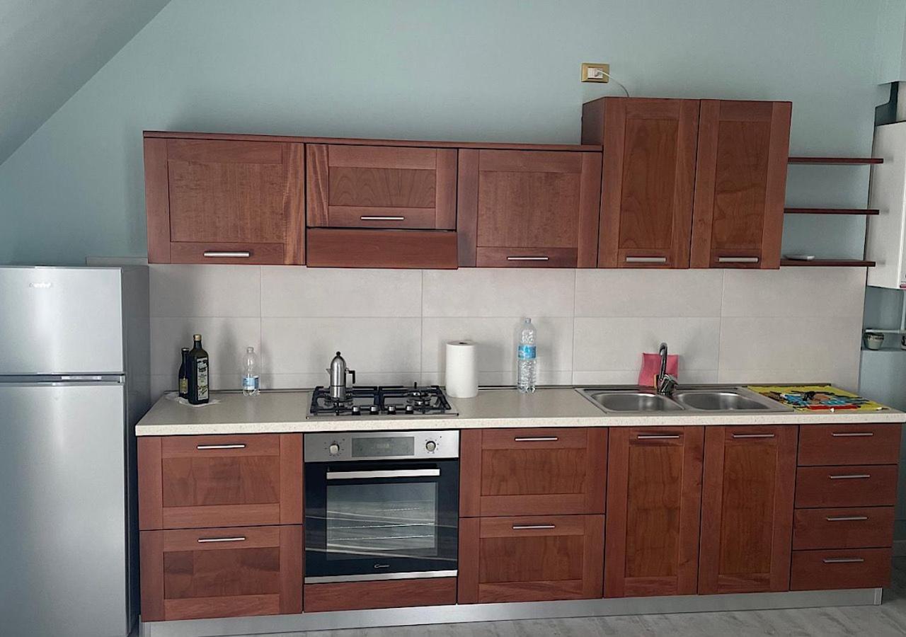 La Magnolia Apartaments IV Tulip Дезенцано-дель-Гарда Экстерьер фото